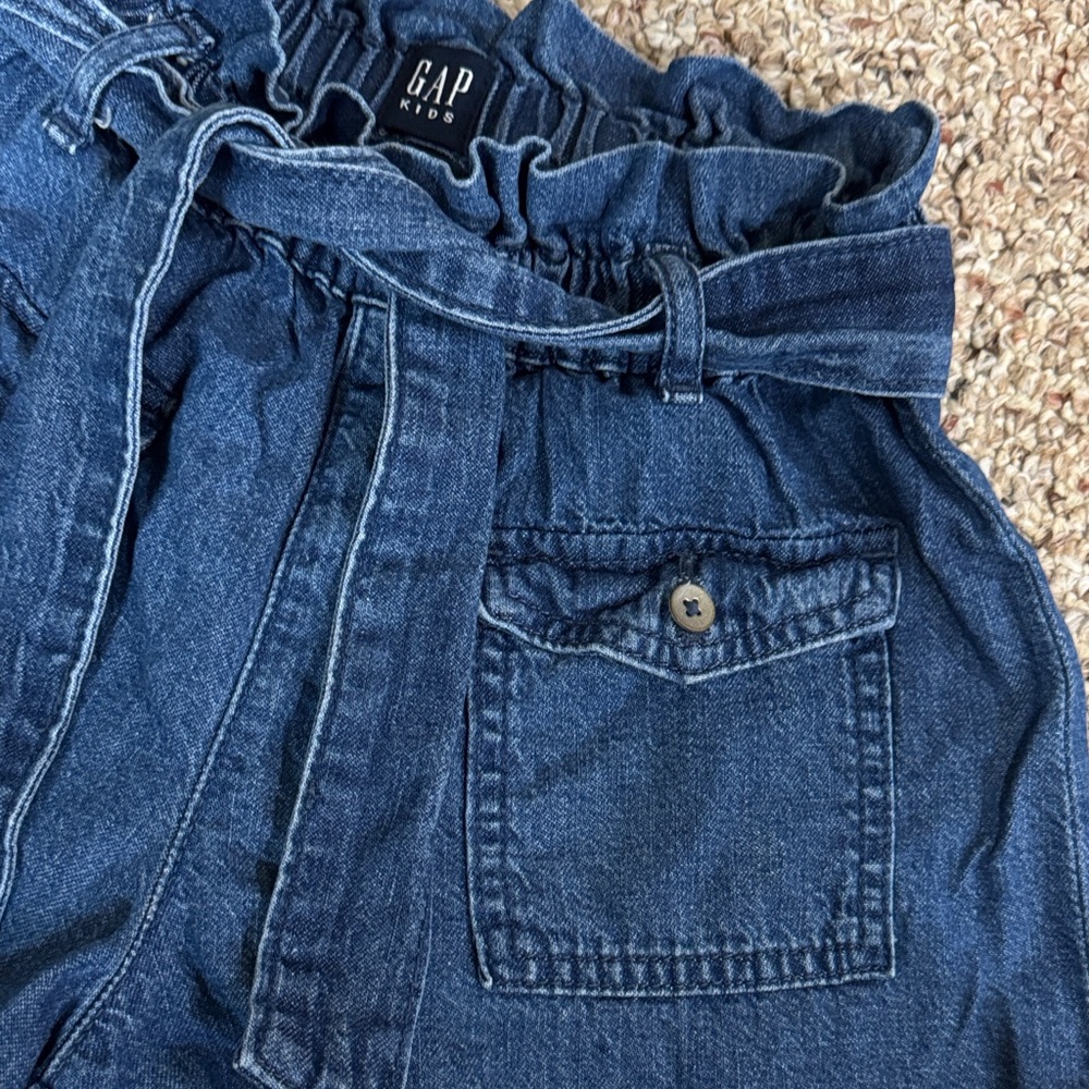 GAP Girl’s Dark Blue Jean Shorts with Belt- M - Picture 4 of 5